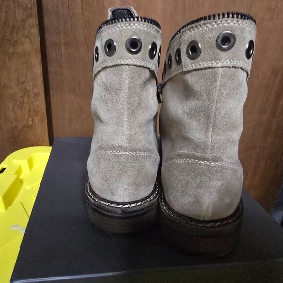 Women's NEW Vince Camuto SEFELLA laceless embellished combat bootie size 11 - Picture 8 of 10